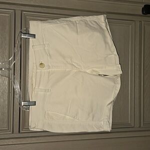 Womens American Eaglesuper stretch white shorts size 8